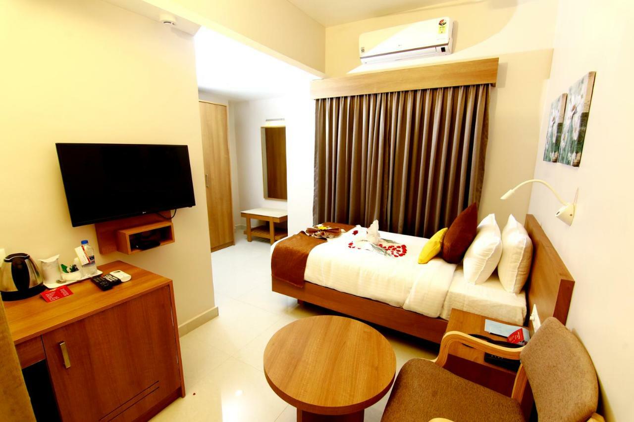 Hotel Panacea Ventures Kollam Ngoại thất bức ảnh