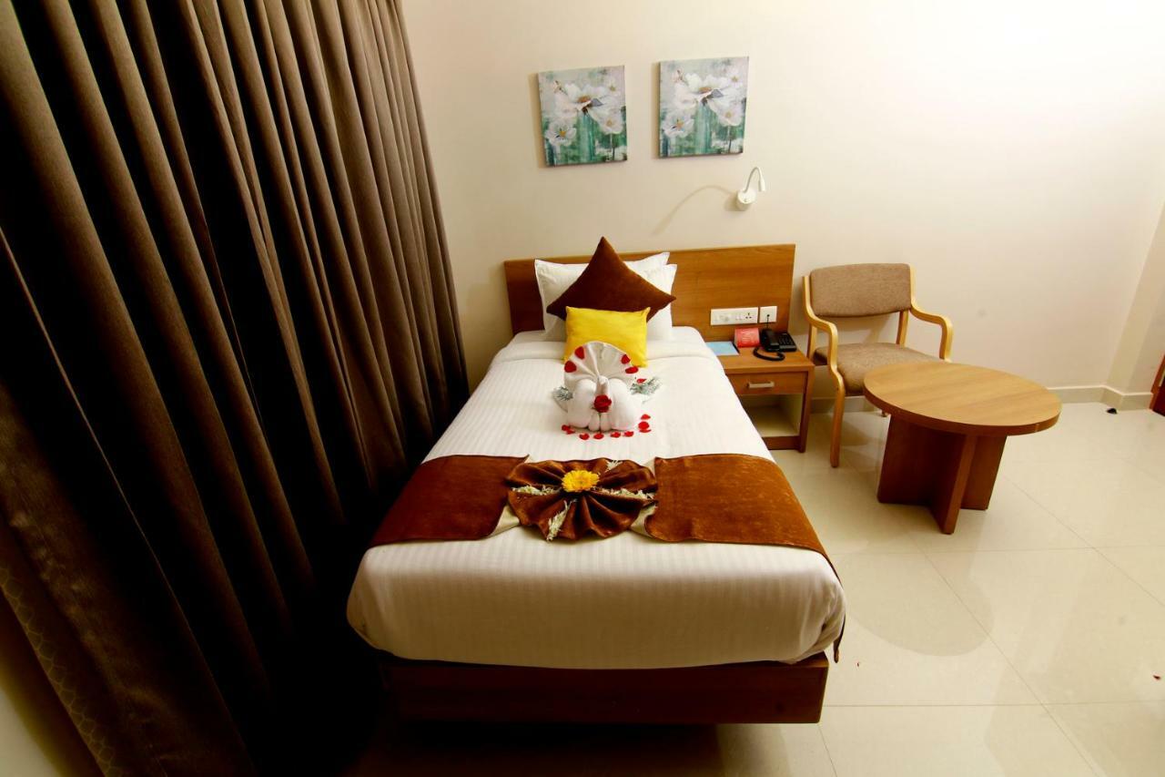 Hotel Panacea Ventures Kollam Ngoại thất bức ảnh