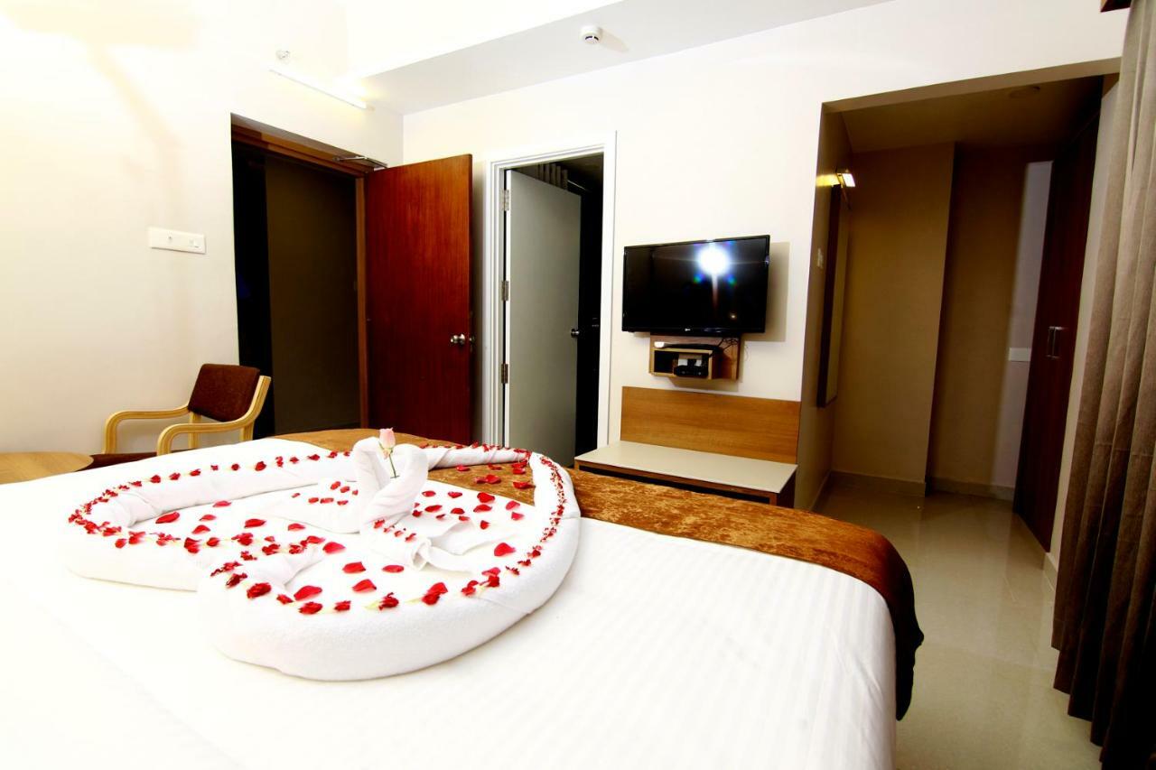 Hotel Panacea Ventures Kollam Ngoại thất bức ảnh
